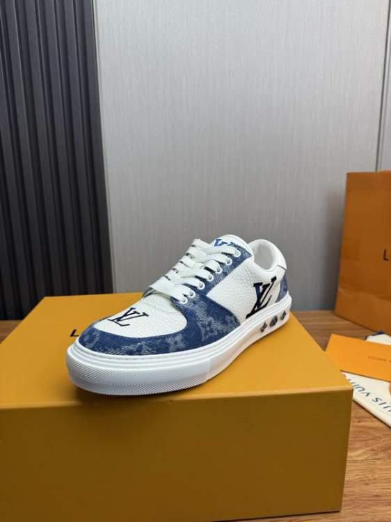 Picture of Louis Vuitton Shoes _SKULVsz38-44hnq120115806